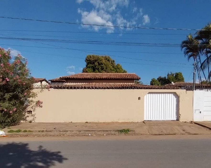 Casa - Aluguel - Industrial - Pirapora - MG