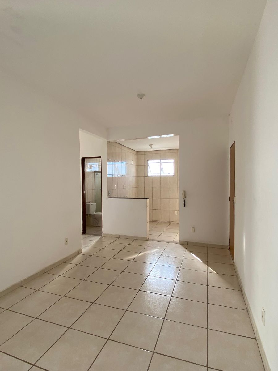 Apartamento - Aluguel - Cinquenten�rio - Pirapora - MG