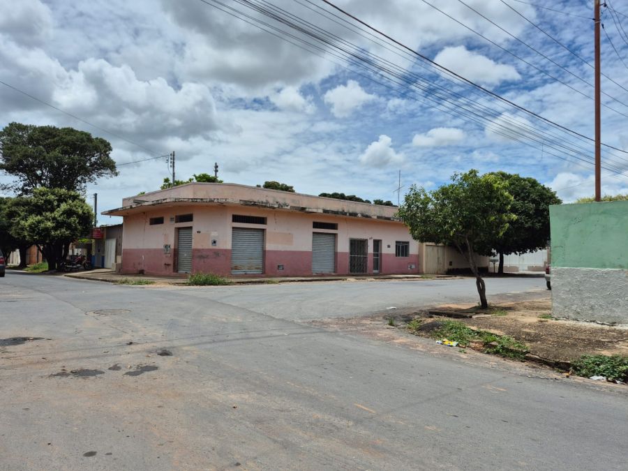 Casa Comercial - Venda - Santos Dumont - Pirapora - MG